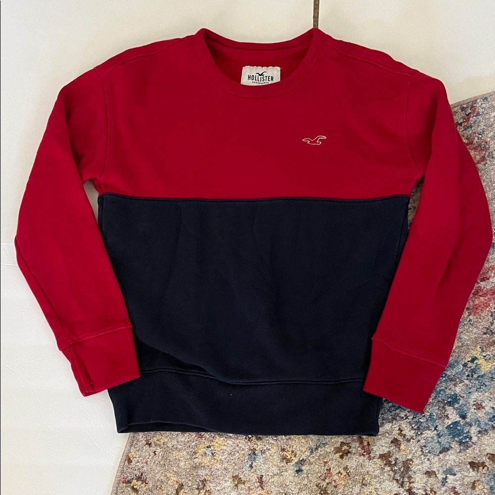 Hollister Two-Tone Red and Black Crewneck